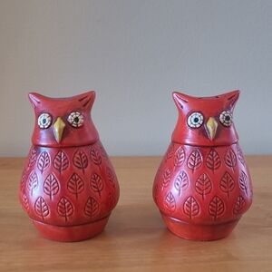 NORLEANS Vintage Mid Centry Modern  Red Owl Ceramic Salt and Pepper Shakers